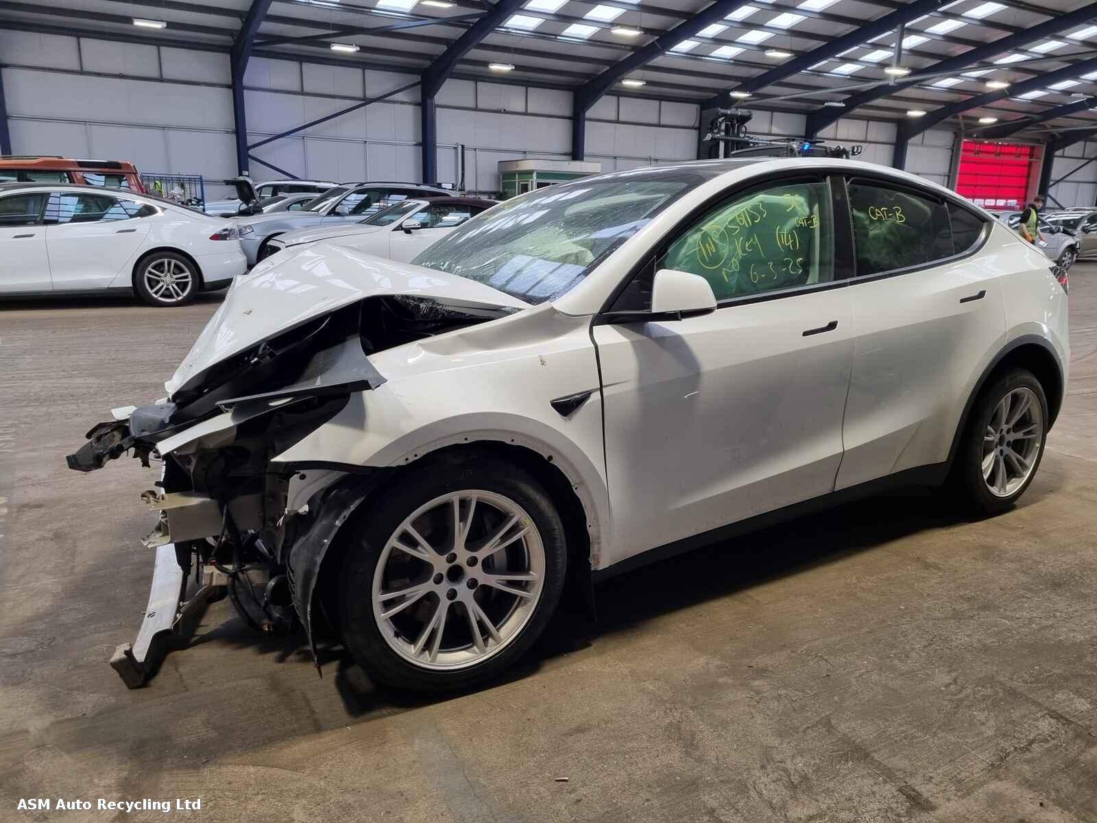 View Auto part Tesla Model Y 2023 5 Door Mpv Breaking