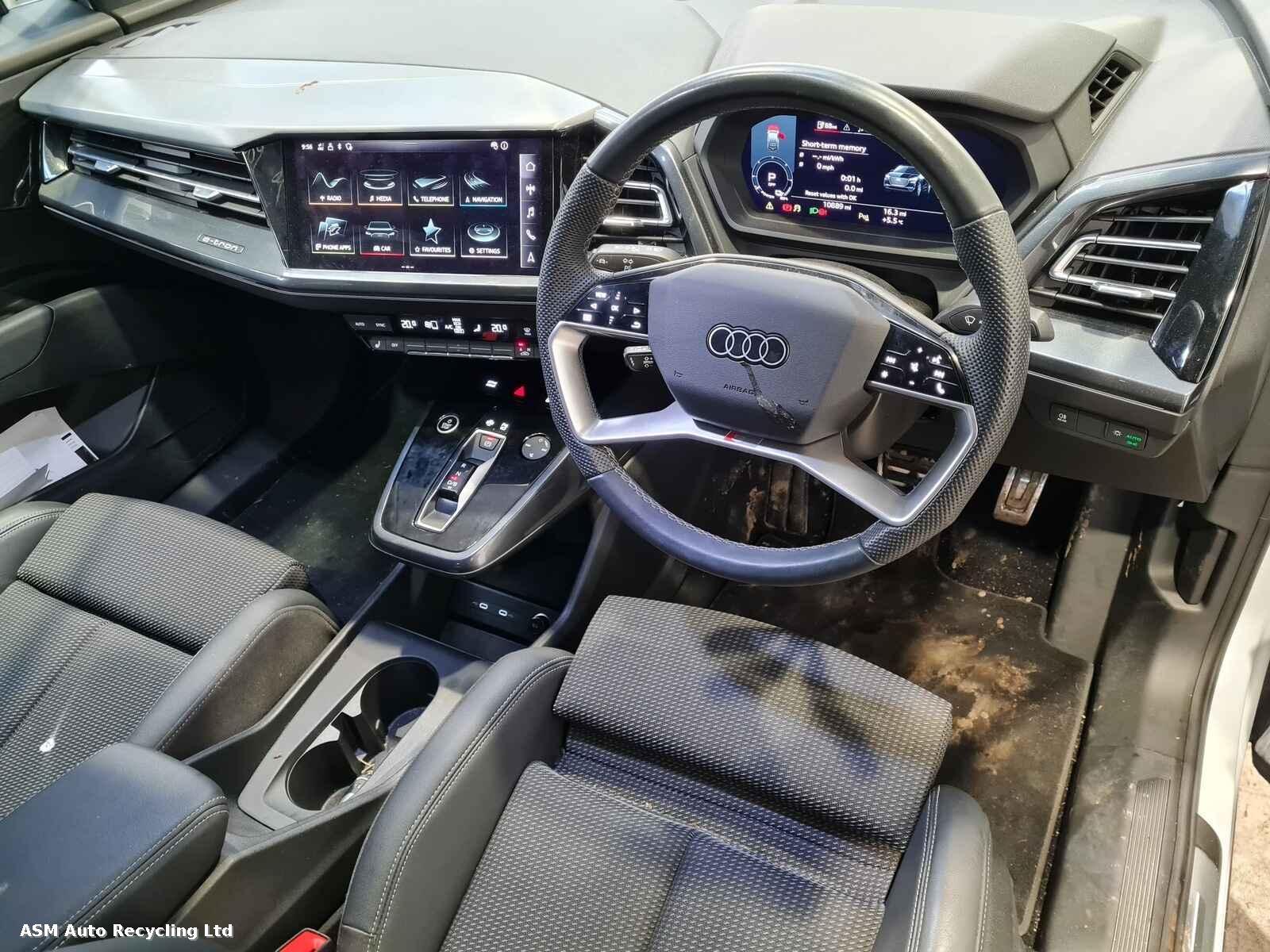 View Auto part Audi E-tron 2023 5 Door Hatchback Breaking