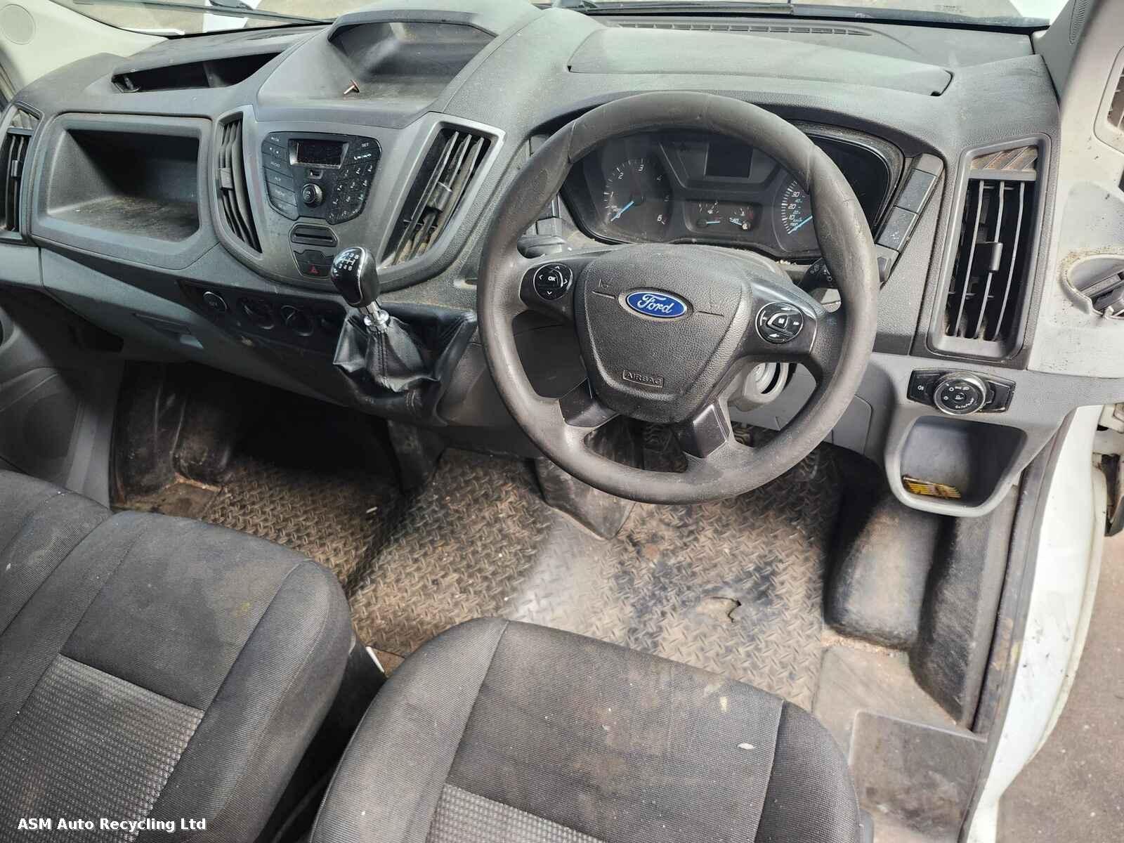 View Auto part Ford Transit 2016 Unknown Van Breaking