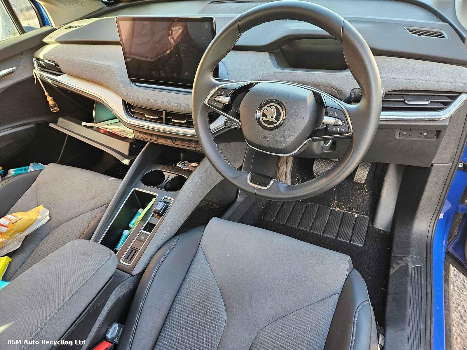 View Auto part Skoda Enyaq Iv 2023 5 Door Estate Breaking