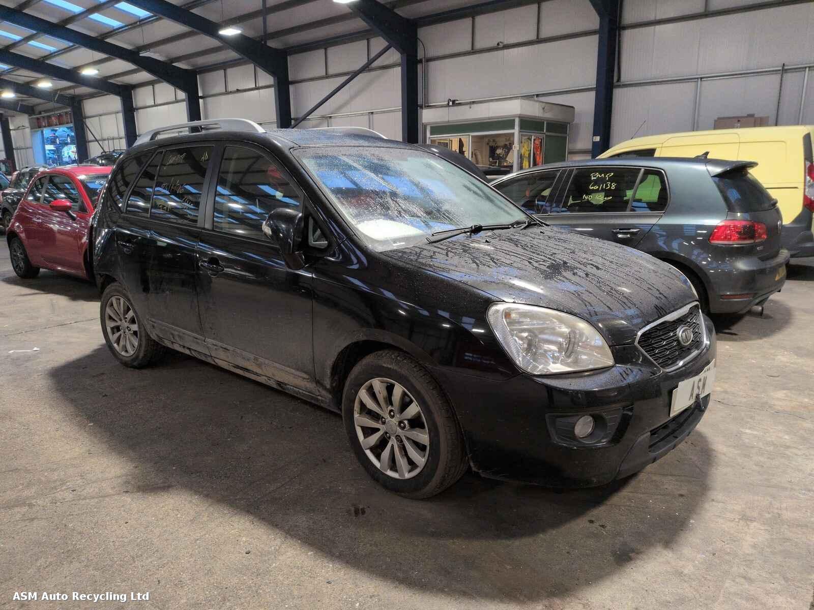 Image for a Kia Carens 2011 5 Door Mpv Breaking
