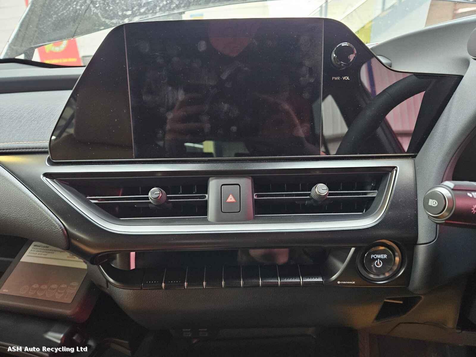 View Auto part Lexus Ux 2025 5 Door Estate Breaking