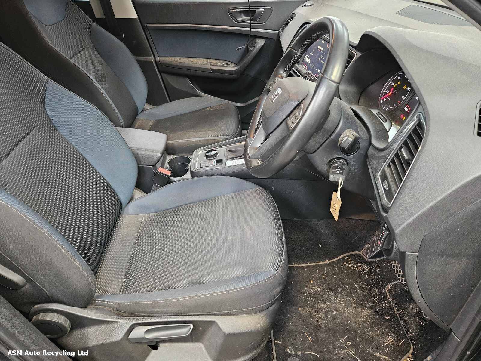 View Auto part Seat Ateca 2018 5 Door Hatchback Breaking