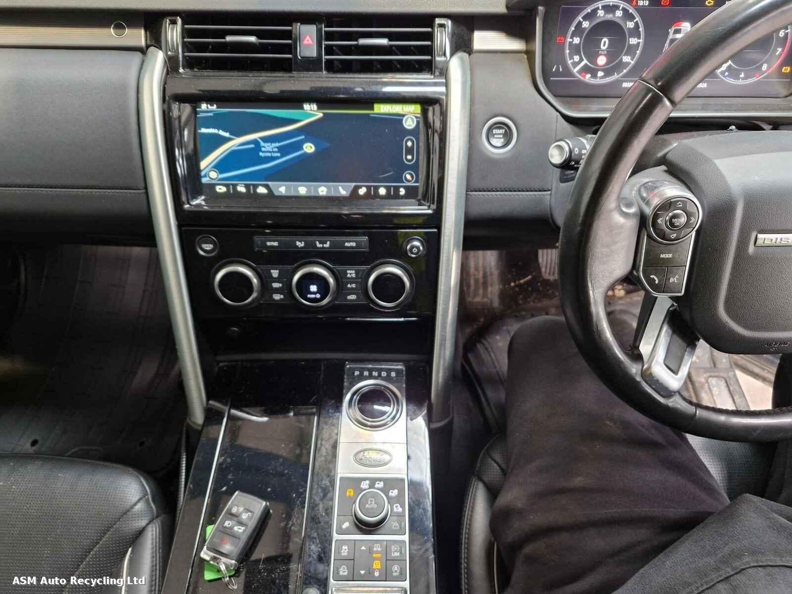 Land Rover Discovery 2018 5 Door Estate Breaking View Auto part Land Rover Discovery 2018 5 Door Estate Breaking
