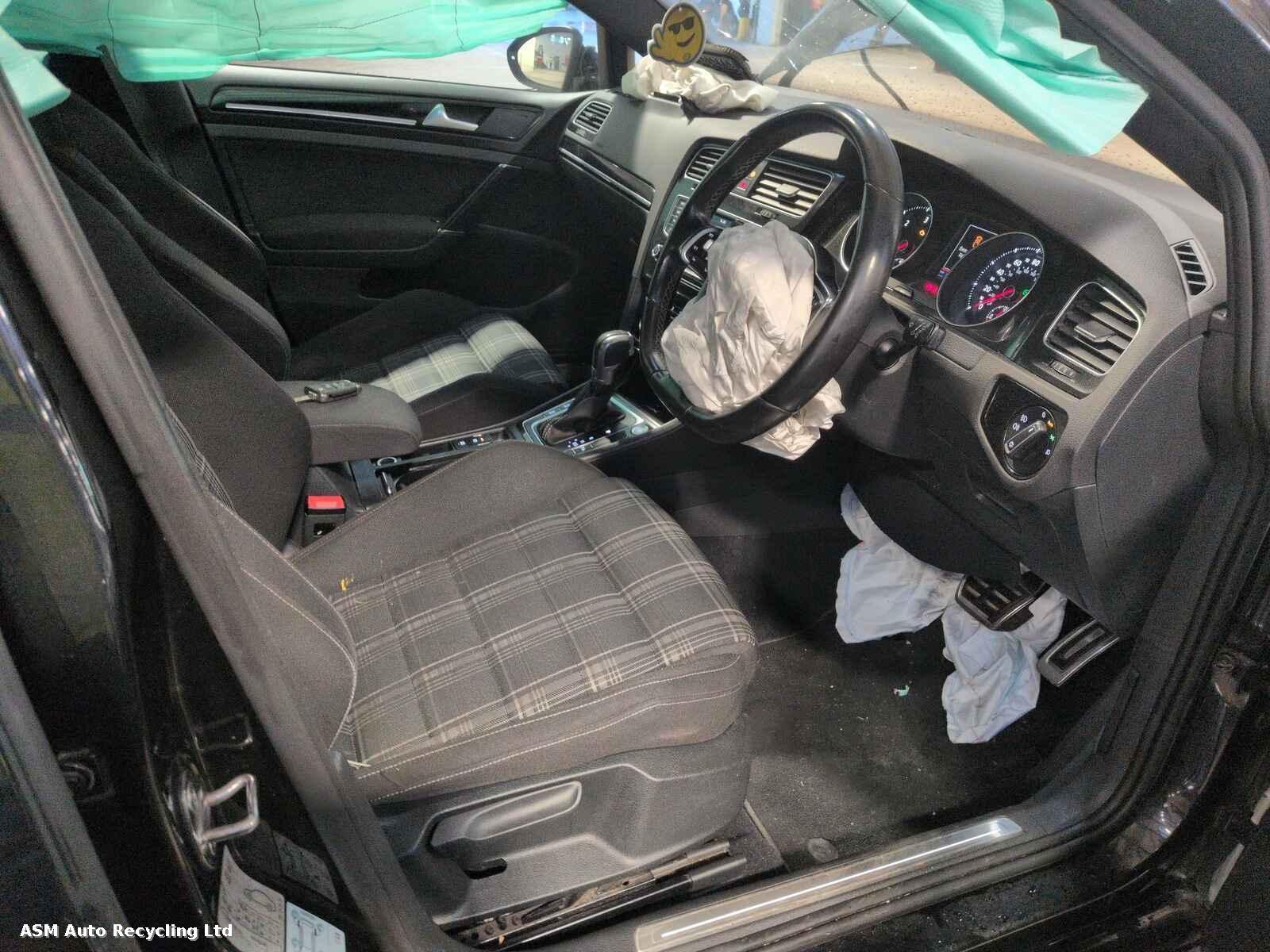 Volkswagen Golf 2017 5 Door Hatchback Breaking View Auto part Volkswagen Golf 2017 5 Door Hatchback Breaking