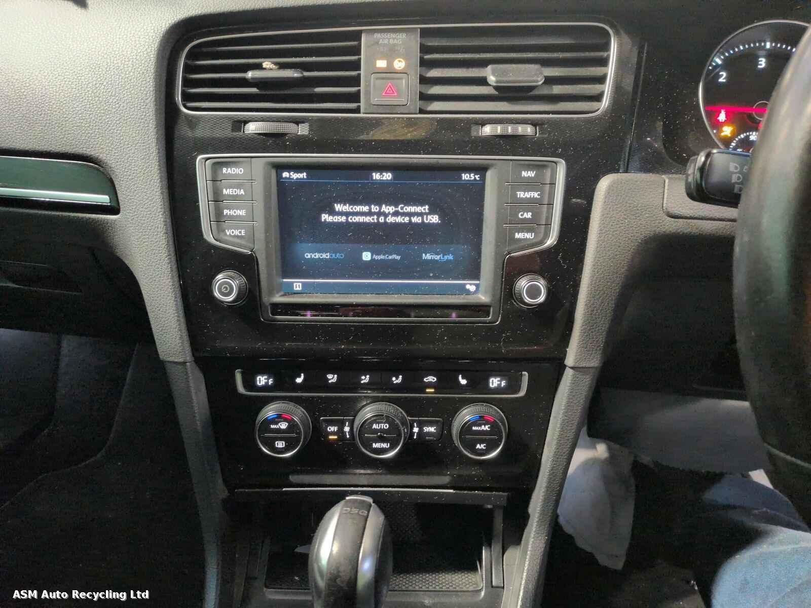 Volkswagen Golf 2017 5 Door Hatchback Breaking View Auto part Volkswagen Golf 2017 5 Door Hatchback Breaking