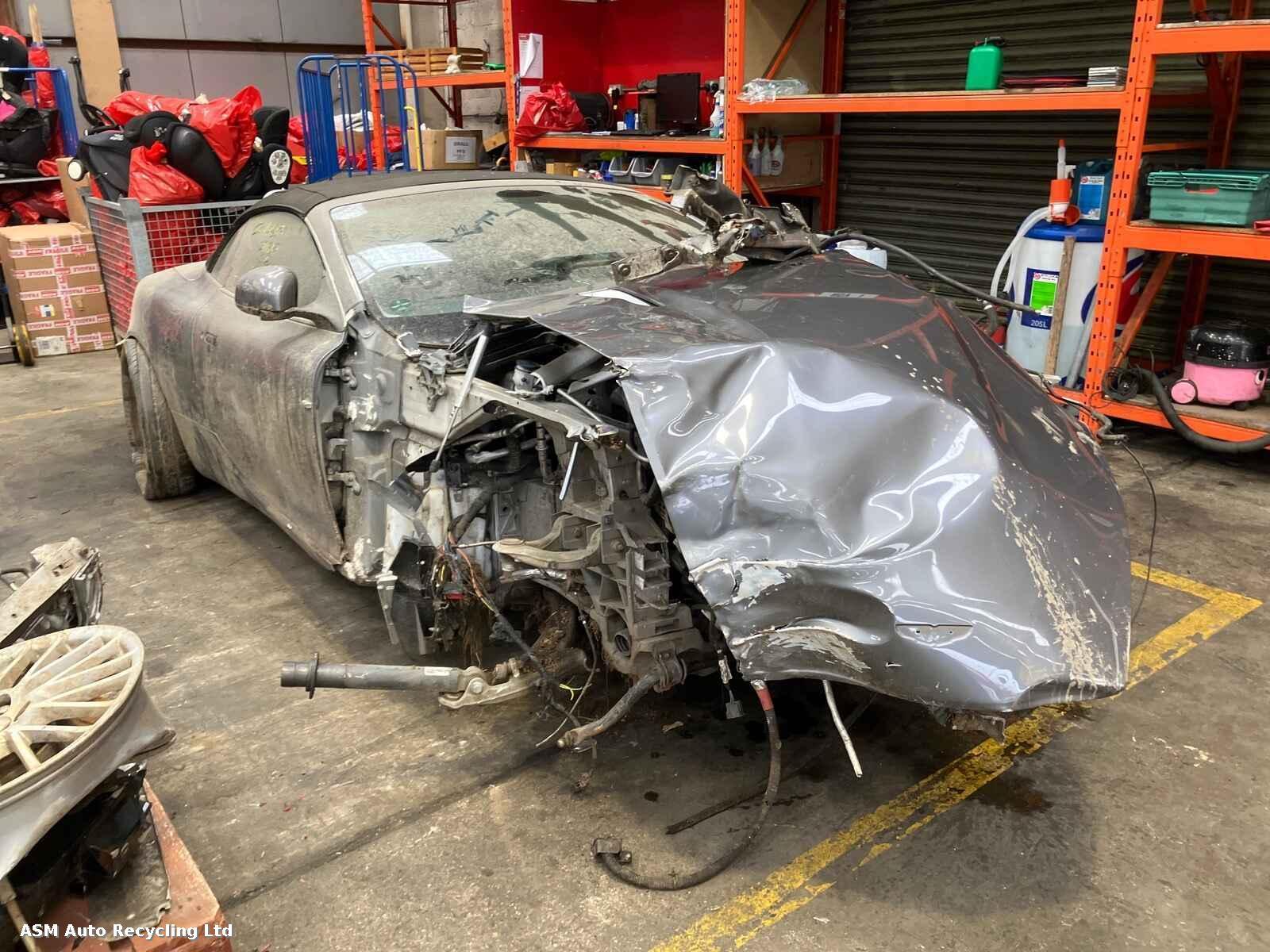 Image for a Aston Martin Db9 2010 2 Door Convertible Breaking