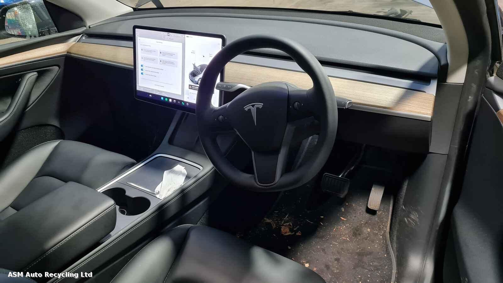 Tesla Model Y 2023 5 Door Mpv Breaking View Auto part Tesla Model Y 2023 5 Door Mpv Breaking