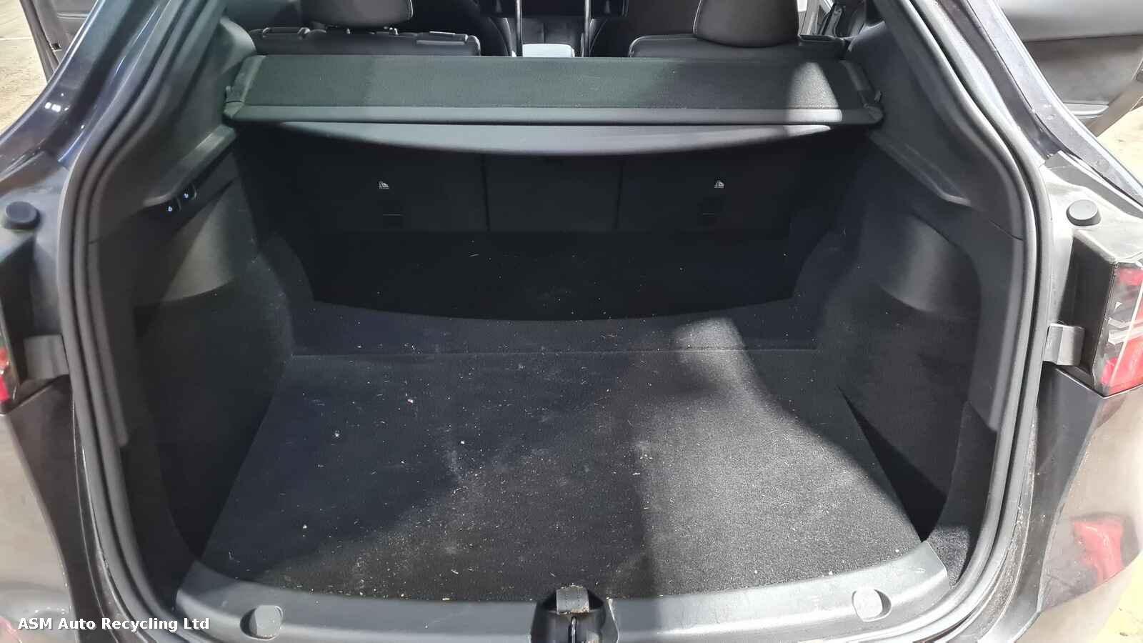 Tesla Model Y 2023 5 Door Mpv Breaking View Auto part Tesla Model Y 2023 5 Door Mpv Breaking