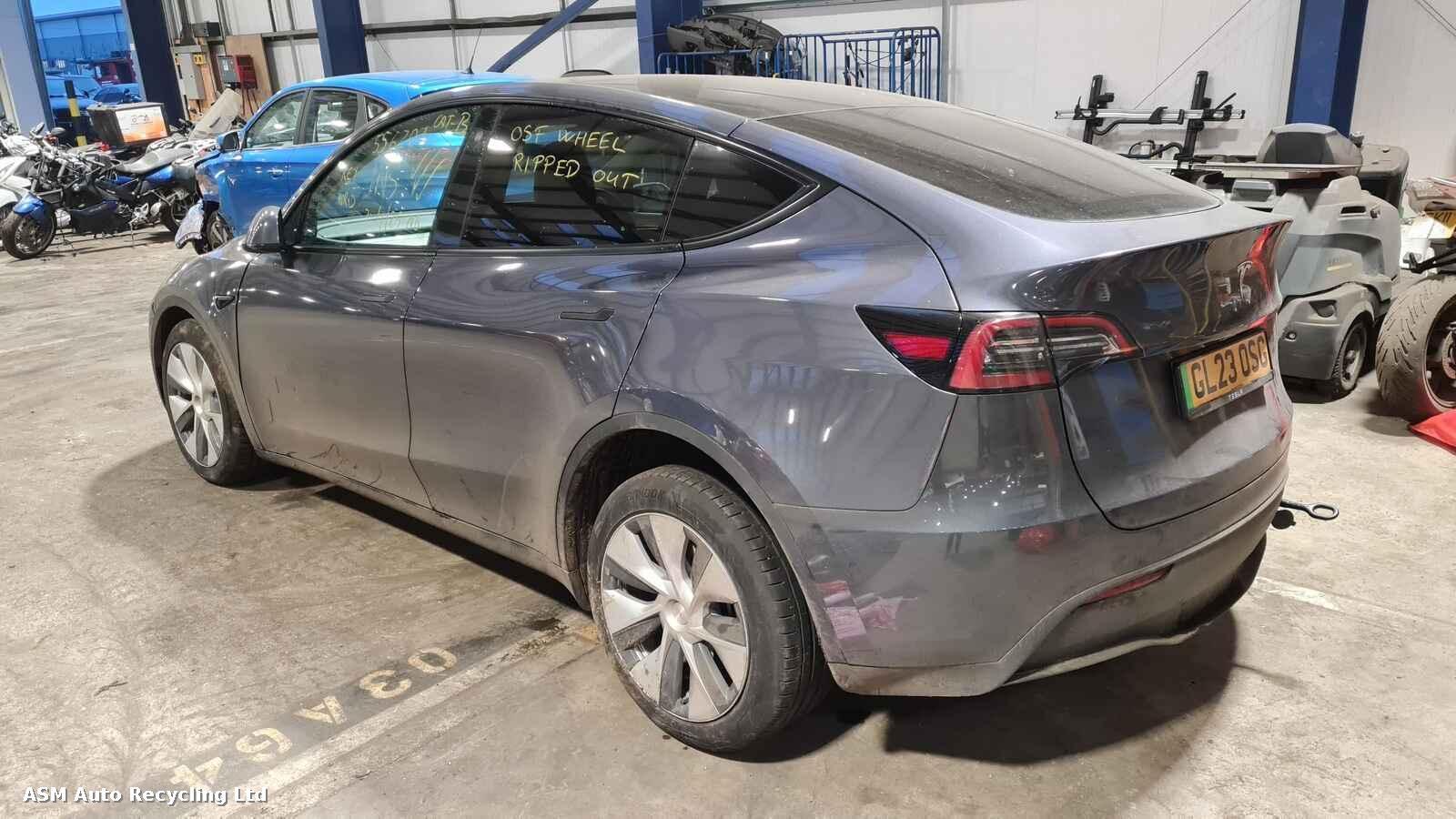 Tesla Model Y 2023 5 Door Mpv Breaking View Auto part Tesla Model Y 2023 5 Door Mpv Breaking