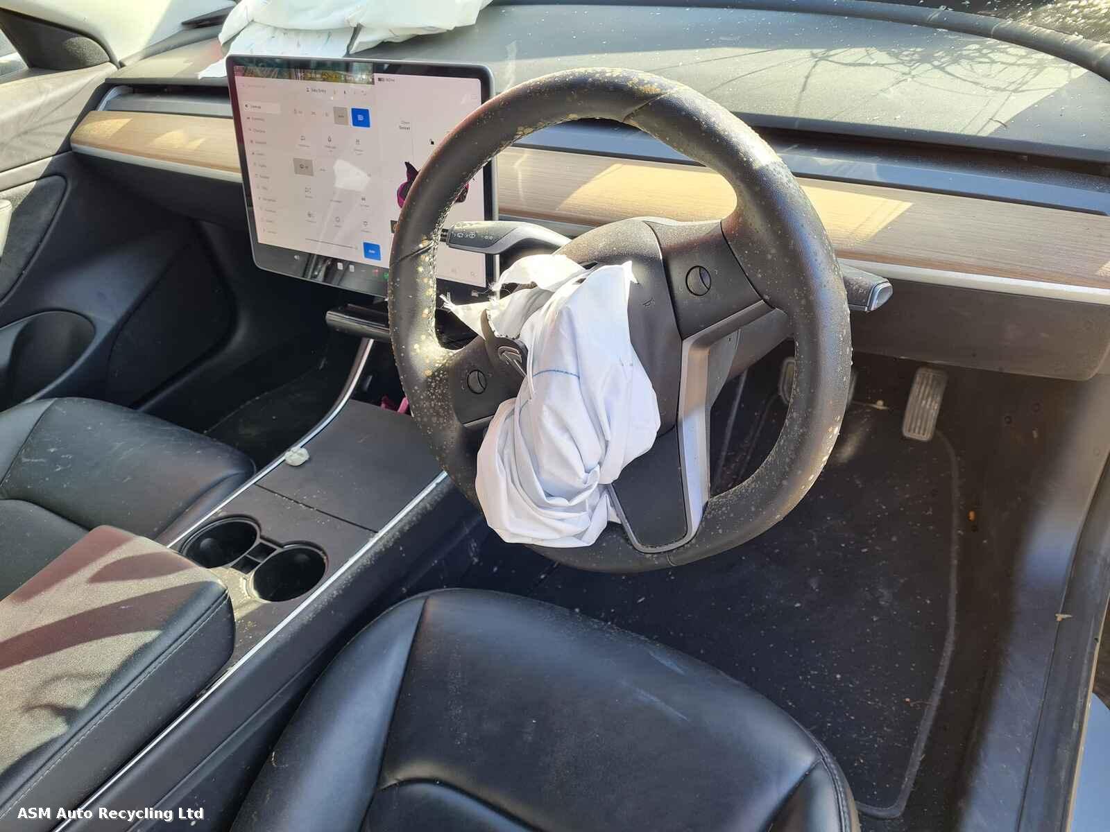 Tesla Model 3 2019 4 Door Saloon Breaking View Auto part Tesla Model 3 2019 4 Door Saloon Breaking