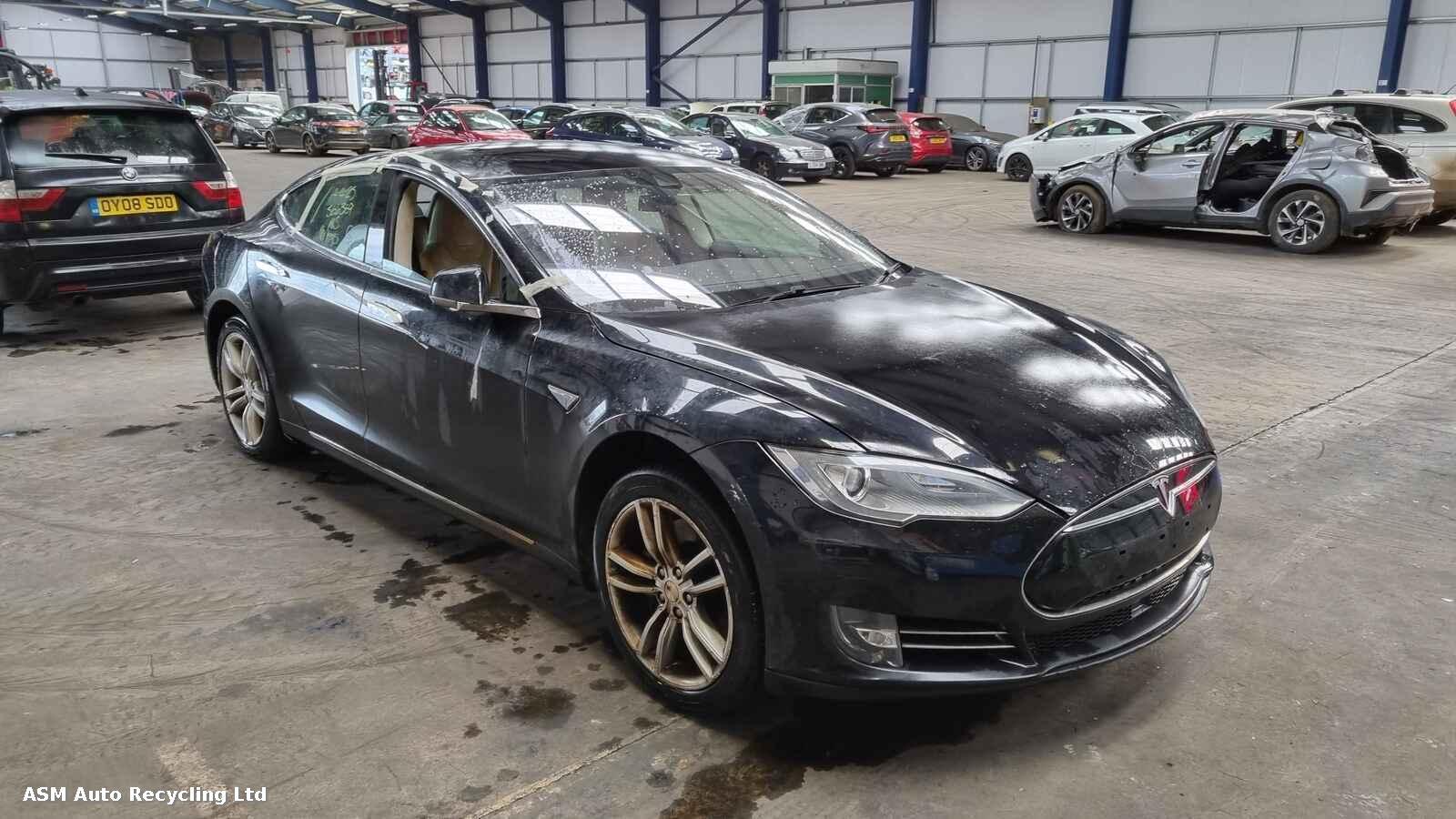 Image for a Tesla Model S 2015 5 Door Hatchback Breaking
