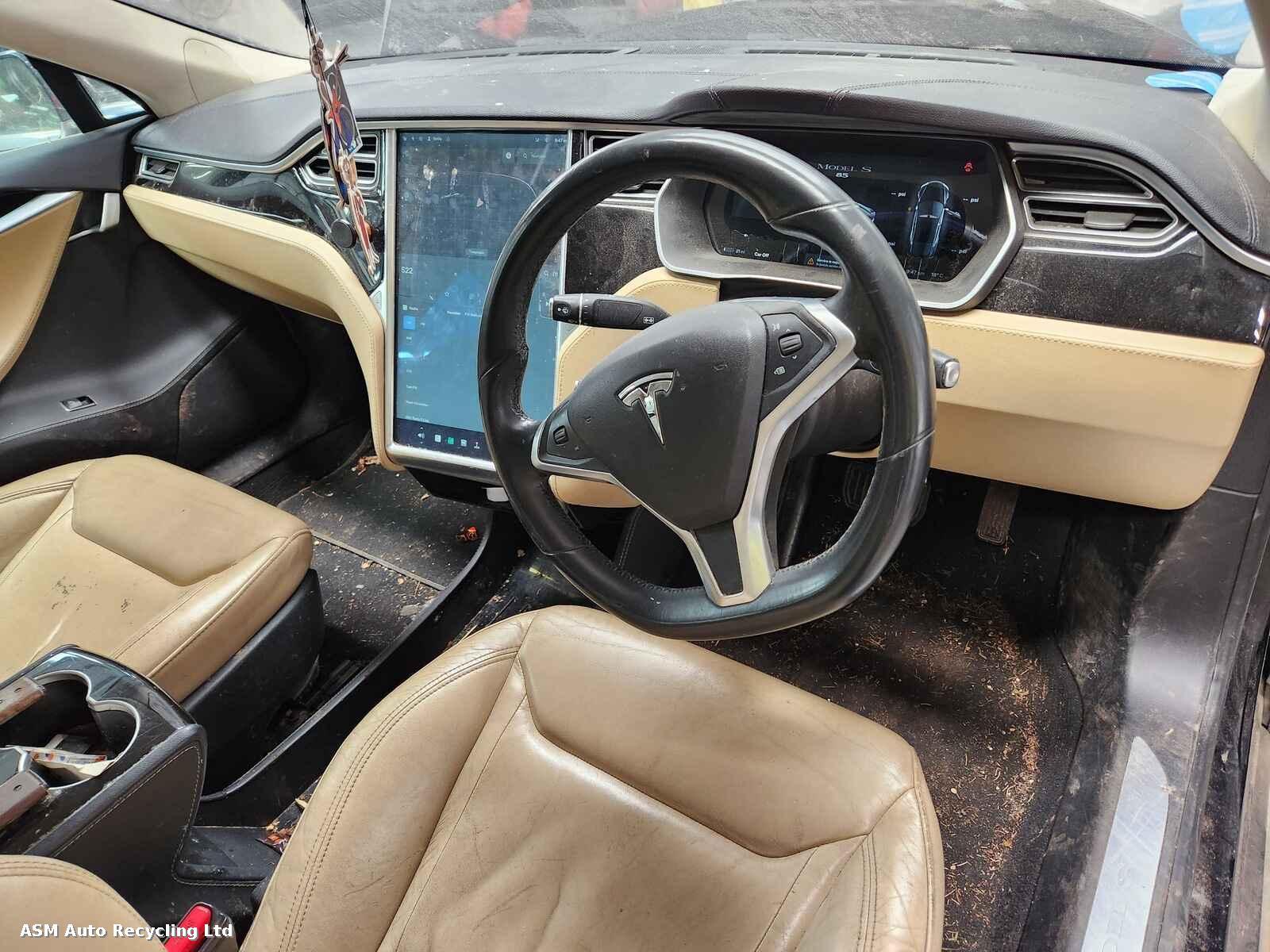 View Auto part Tesla Model S 2015 5 Door Hatchback Breaking