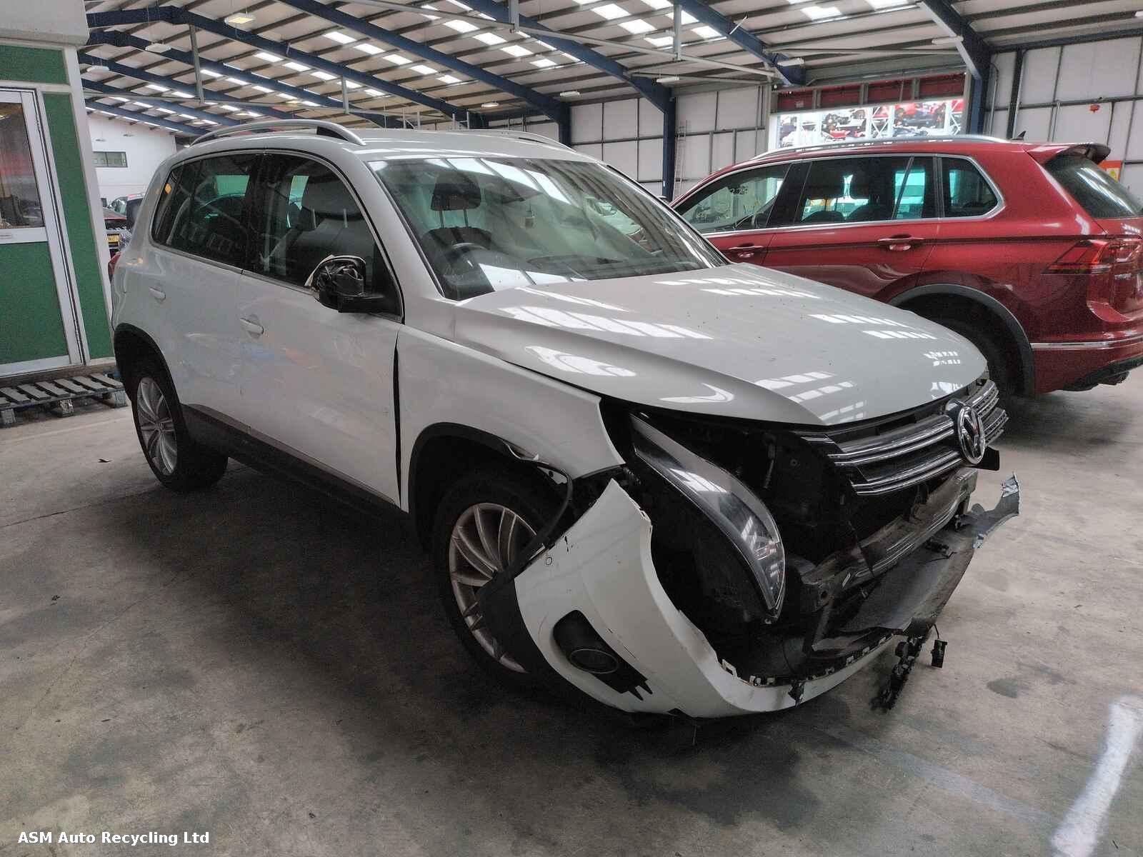 Image for a Volkswagen Tiguan 2016 5 Door Estate Breaking