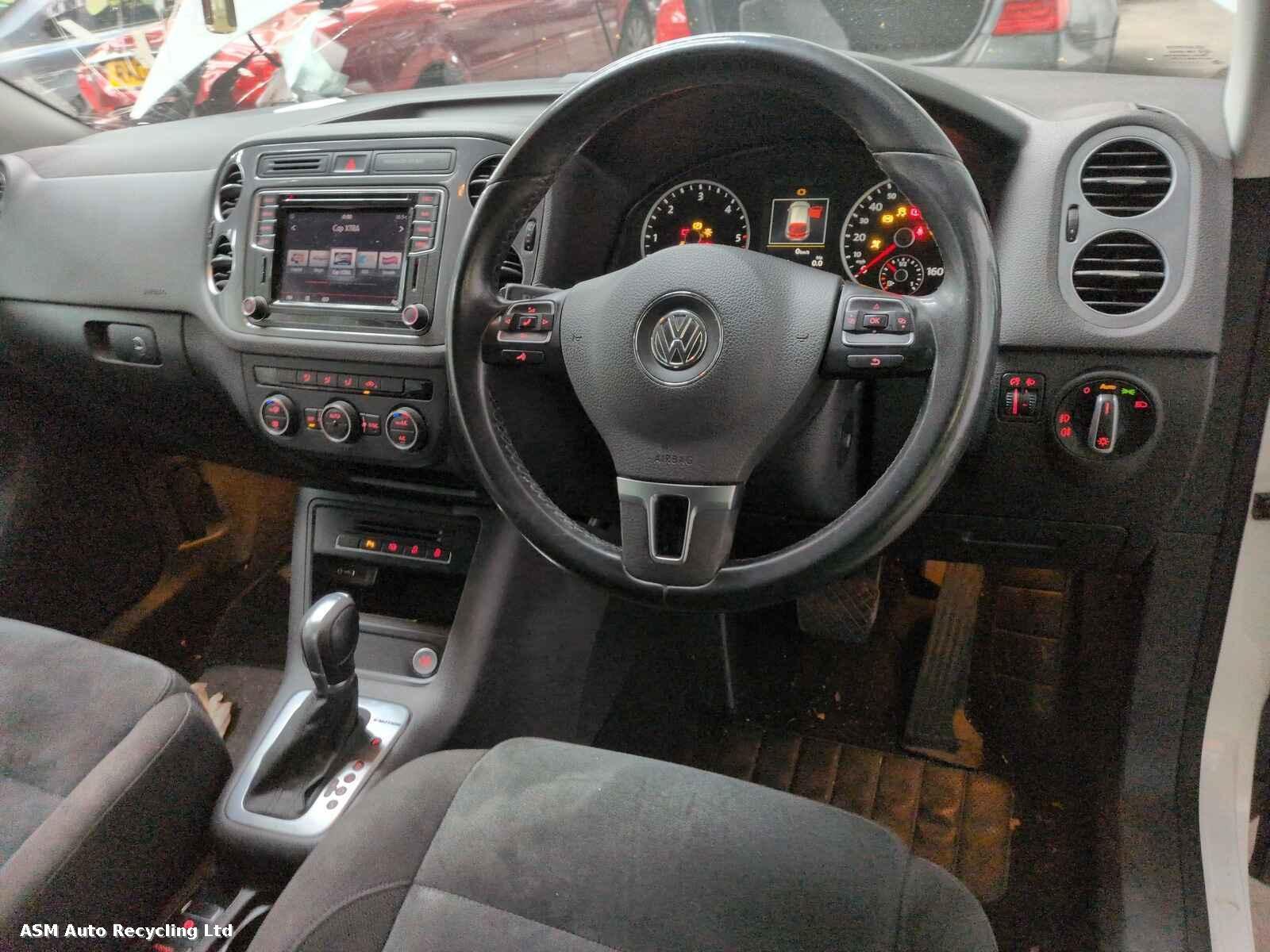Volkswagen Tiguan 2016 5 Door Estate Breaking View Auto part Volkswagen Tiguan 2016 5 Door Estate Breaking
