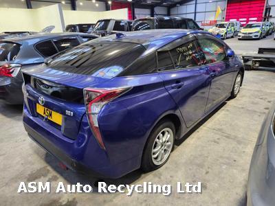 Toyota Prius 2016 Unknown Hatchback Breaking View Auto part Toyota Prius 2016 Unknown Hatchback Breaking
