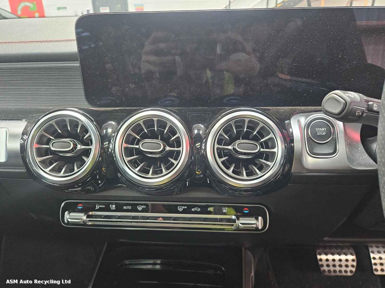 Mercedes Eqb 2024 5 Door Estate Breaking View Auto part Mercedes Eqb 2024 5 Door Estate Breaking