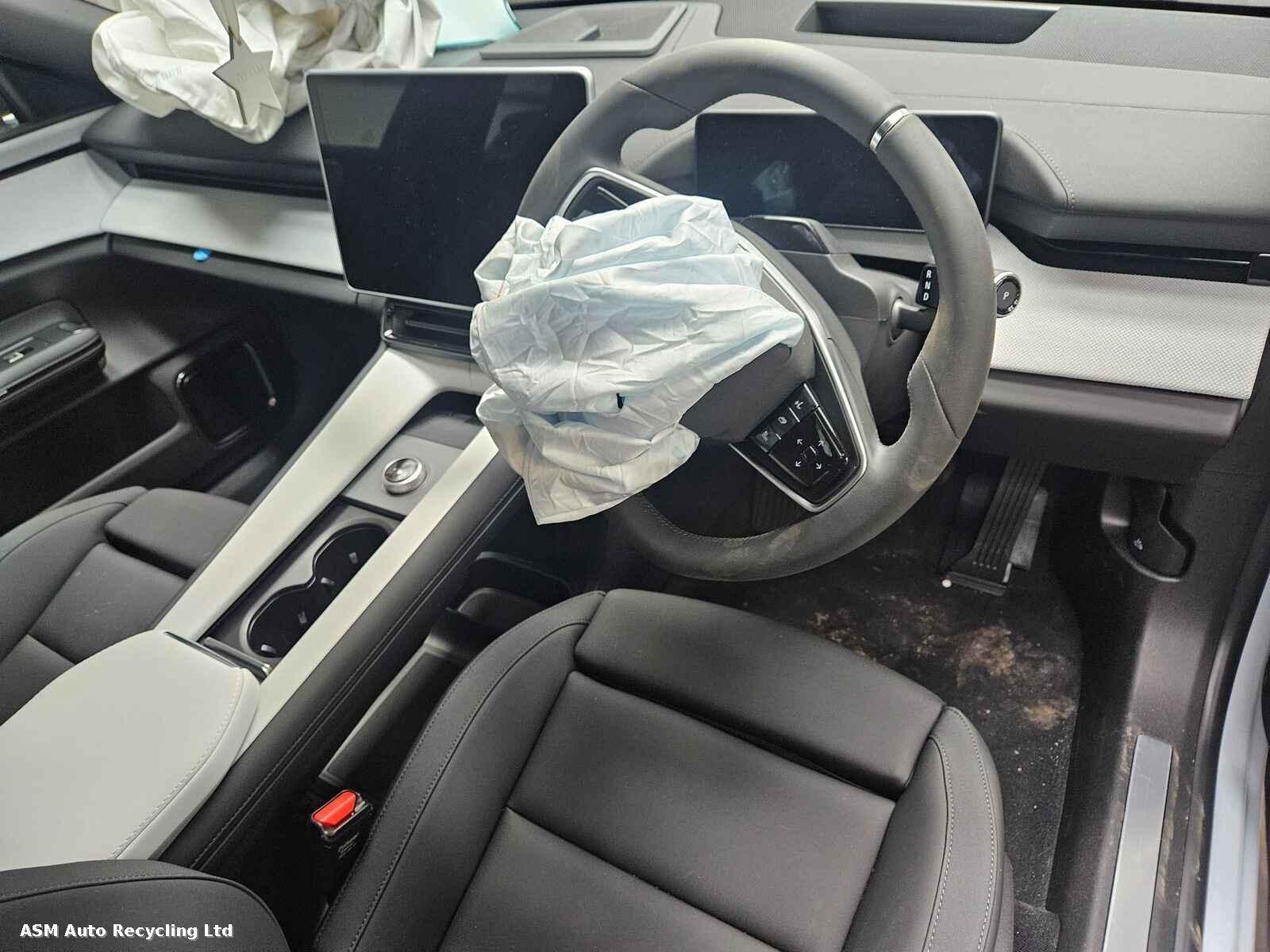 Polestar Polestar 4 2025 5 Door Hatchback Breaking View Auto part Polestar Polestar 4 2025 5 Door Hatchback Breaking