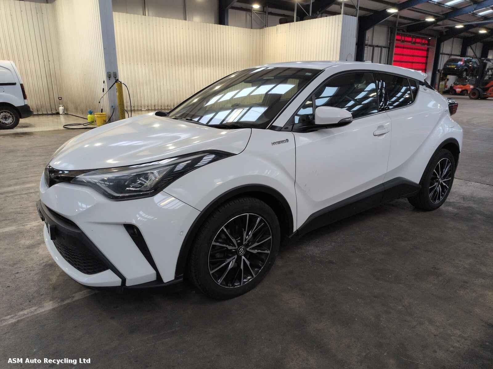 Toyota C-hr 2020 5 Door Hatchback Breaking View Auto part Toyota C-hr 2020 5 Door Hatchback Breaking