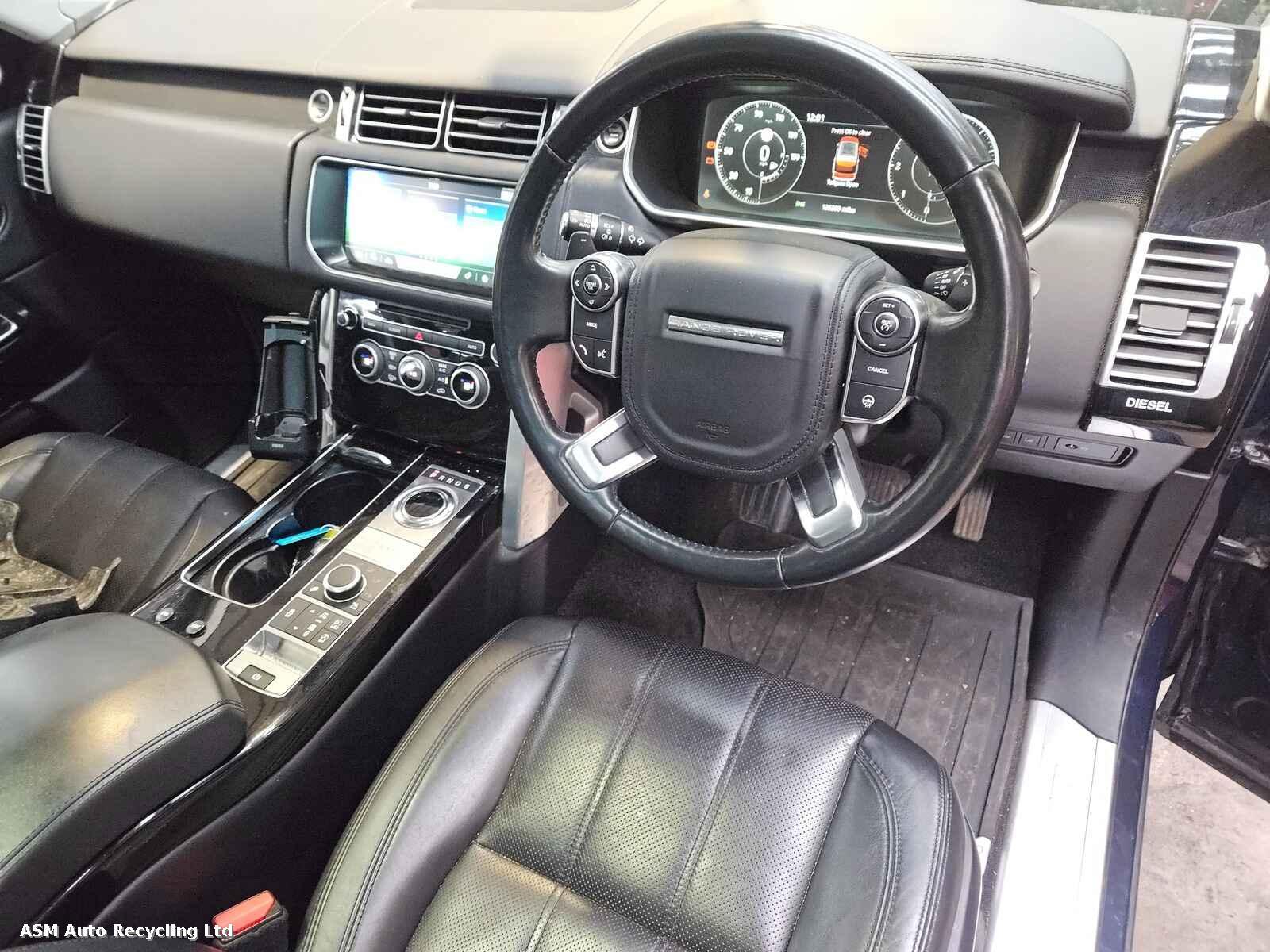 View Auto part Land Rover Range Rover 2017 5 Door Estate Breaking