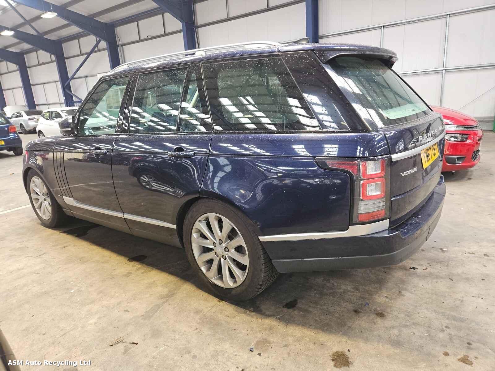 View Auto part Land Rover Range Rover 2017 5 Door Estate Breaking