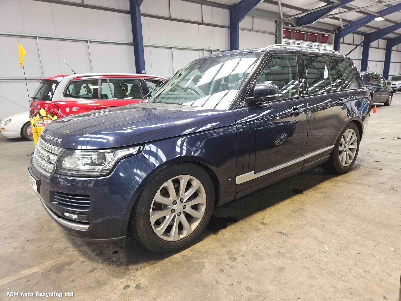View Auto part Land Rover Range Rover 2017 5 Door Estate Breaking