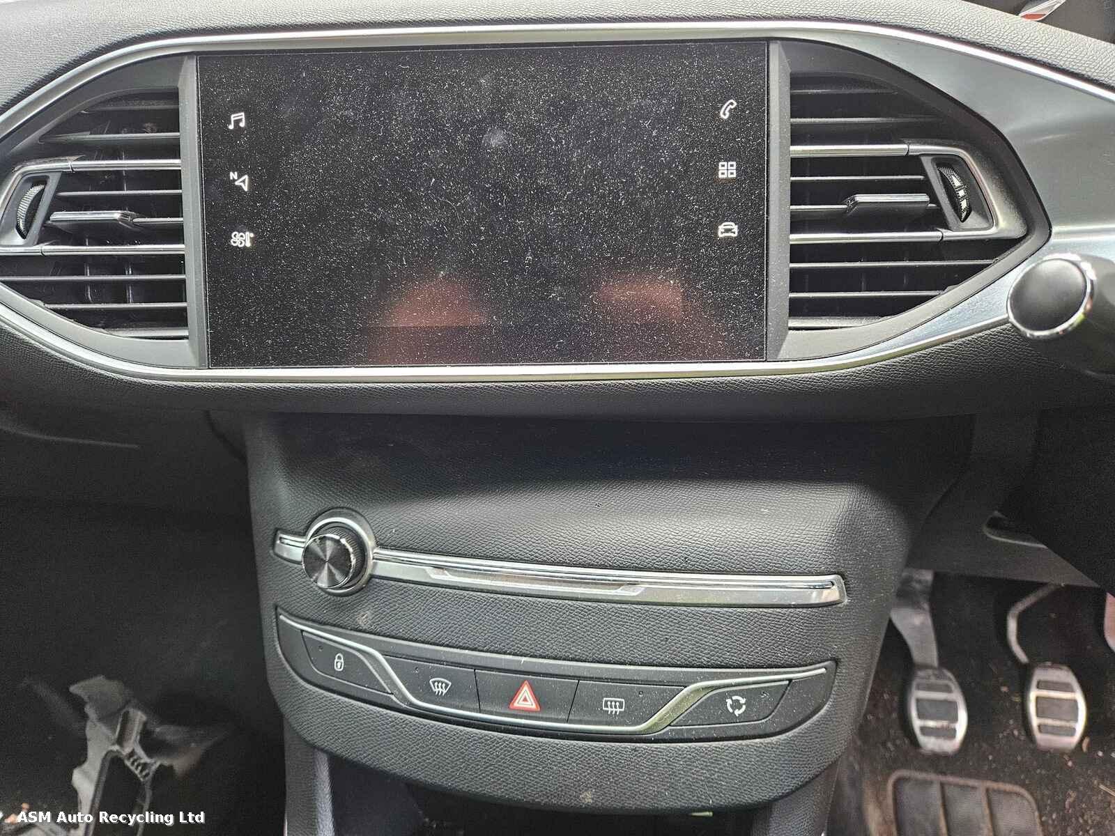 Peugeot 308 2019 5 Door Hatchback Breaking View Auto part Peugeot 308 2019 5 Door Hatchback Breaking